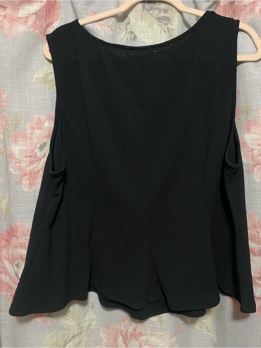 H&M Black Sleeveless Swing Tank Top